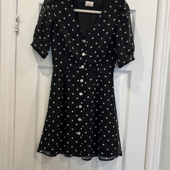Wilfred new button dress size 0 - Picture 9 of 10